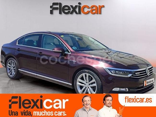 Granate Usado 2016 VW Passat Sportline Berlina | 20.990 € (Caro) - Imagen 1/4