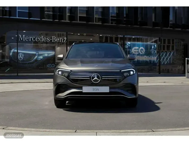 Usado Mercedes EQA300 AMG line 167 kW (228 CV) 2022 Gris SUV