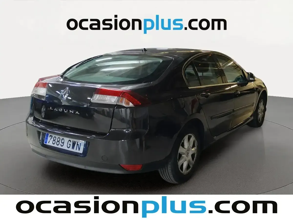 Usado Renault Laguna III Expression 140 CV (102 kW) 2010 Negro Berlina