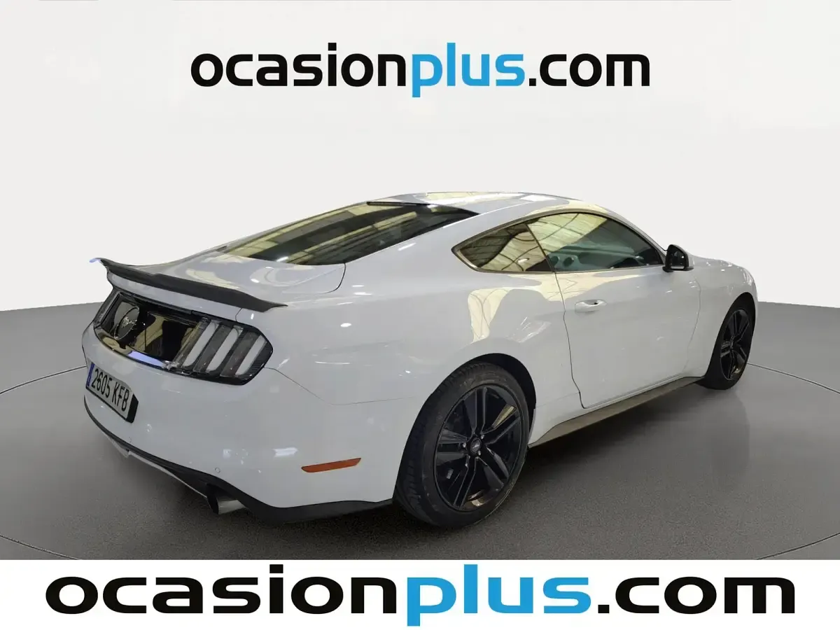 Usado Ford Mustang Fastback 314 CV (230 kW) 2017 Blanco Berlina