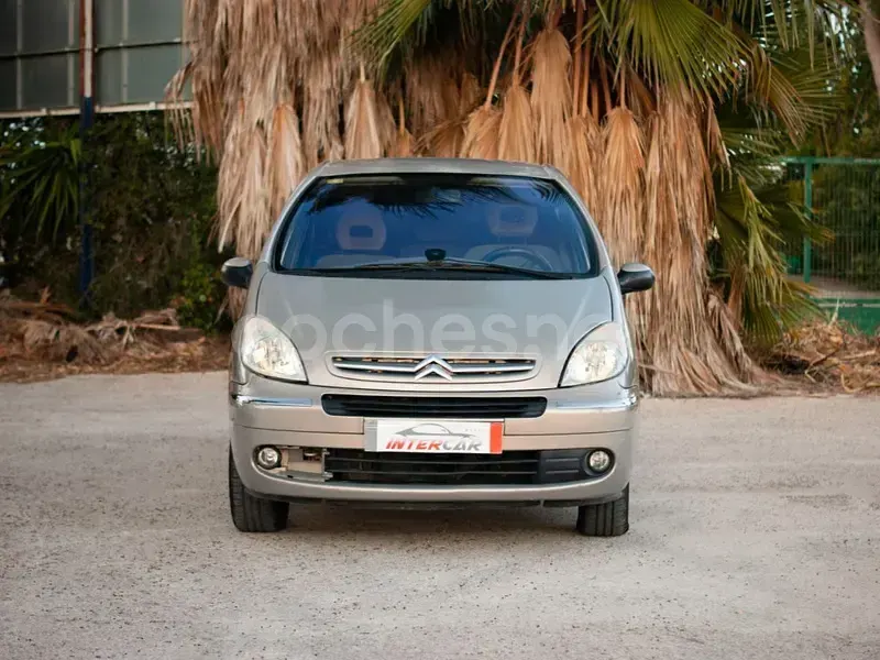 Usado Citroën Xsara Picasso 90 CV (66 kW) 2005 Beige Monovolumen
