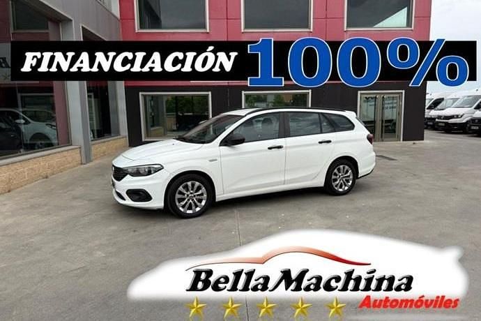 Usado Fiat Tipo Lounge 120 CV (88 kW) 2018 Blanco Familiar