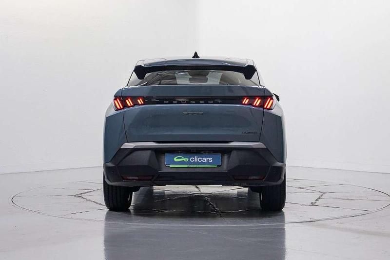Usado Peugeot 3008 Allure 136 CV (100 kW) 2025 Azul SUV