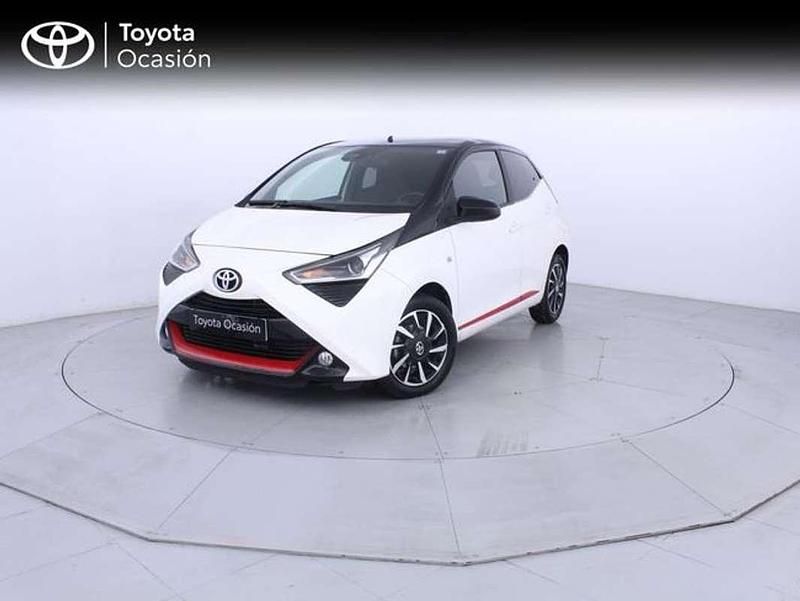 Blanco Usado 2021 Toyota Aygo Sport Utilitario | 12.300 € (Buen precio) - Imagen 1/3