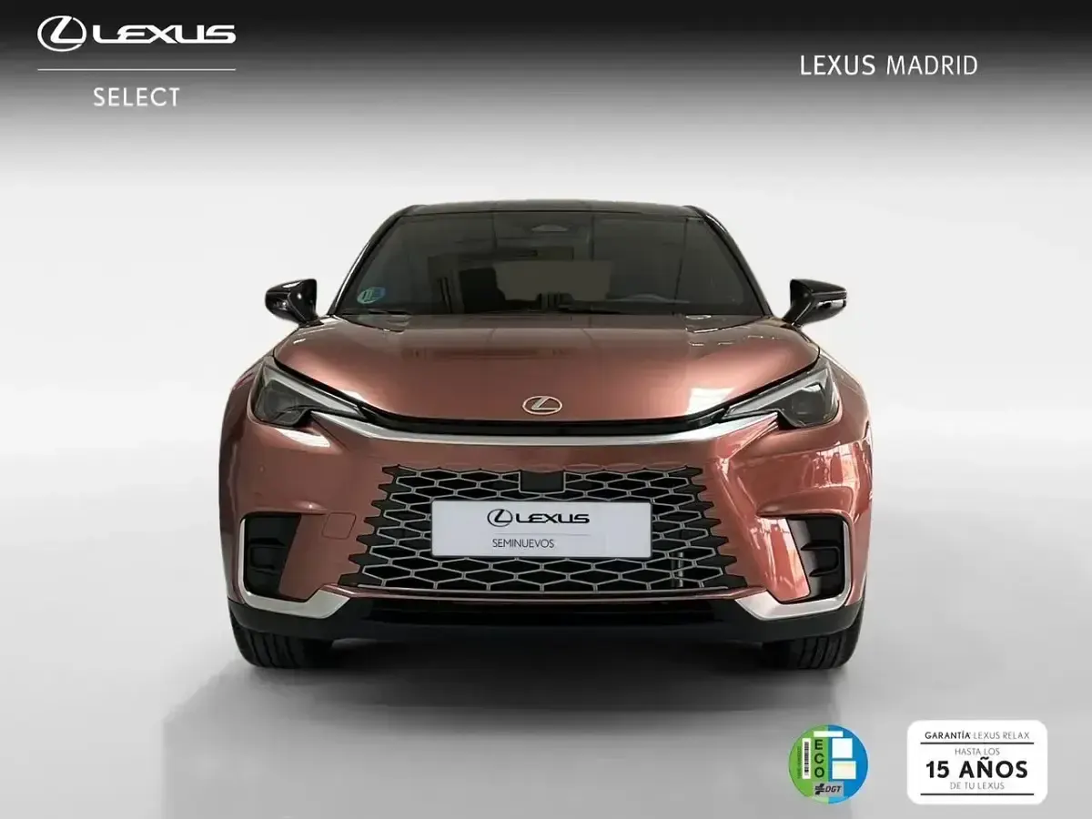 Usado Lexus LBX 136 CV (100 kW) 2025 Marrón SUV