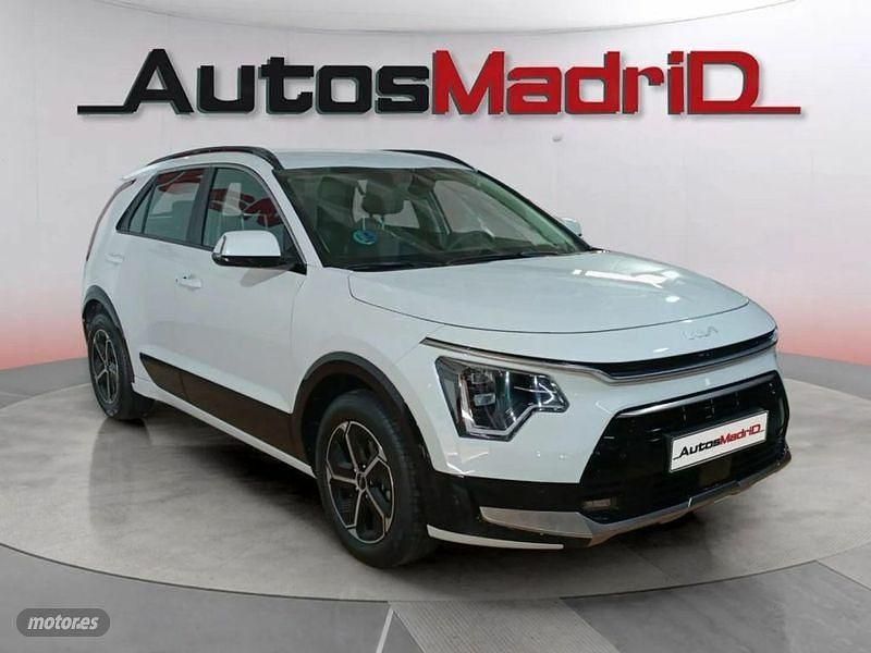Blanco Usado 2025 Kia Niro SUV | 26.990 € (Un poco caro) - Imagen 1/4