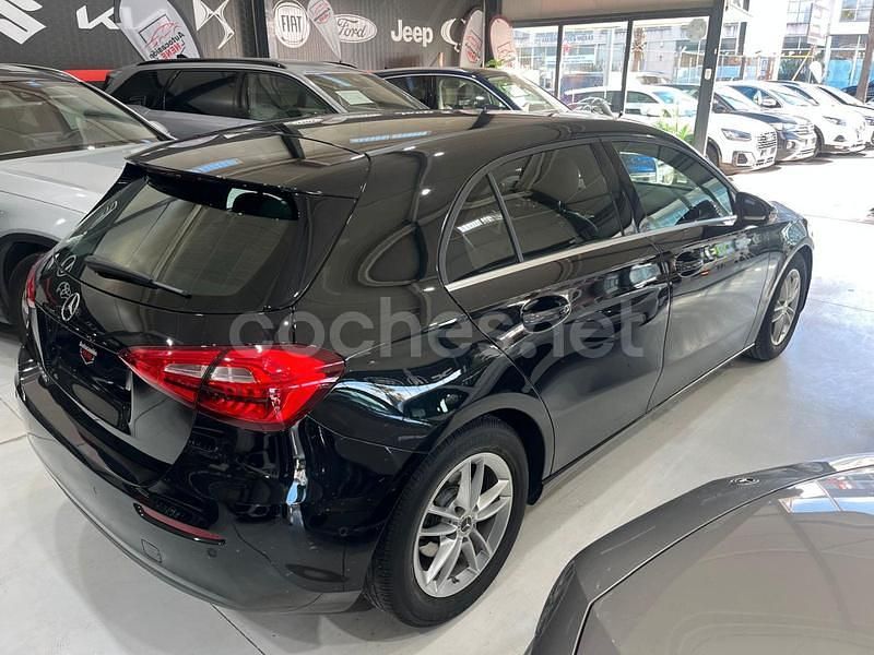 Usado Mercedes A200 163 CV (119 kW) 2020 Negro Berlina