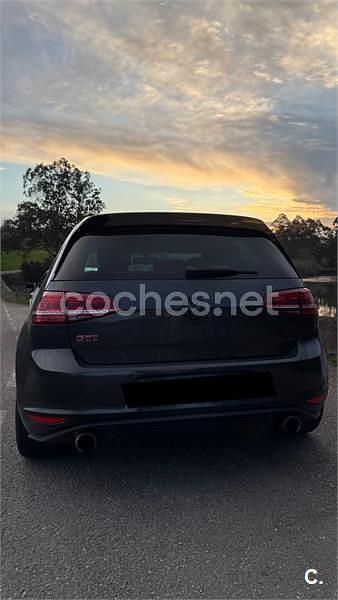 Usado VW Golf VII GTI 230 CV (169 kW) 2014 Gris / plata Berlina