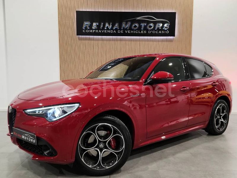 Rojo Usado 2020 Alfa Romeo Stelvio Executive SUV | 37.990 € - Imagen 1/4
