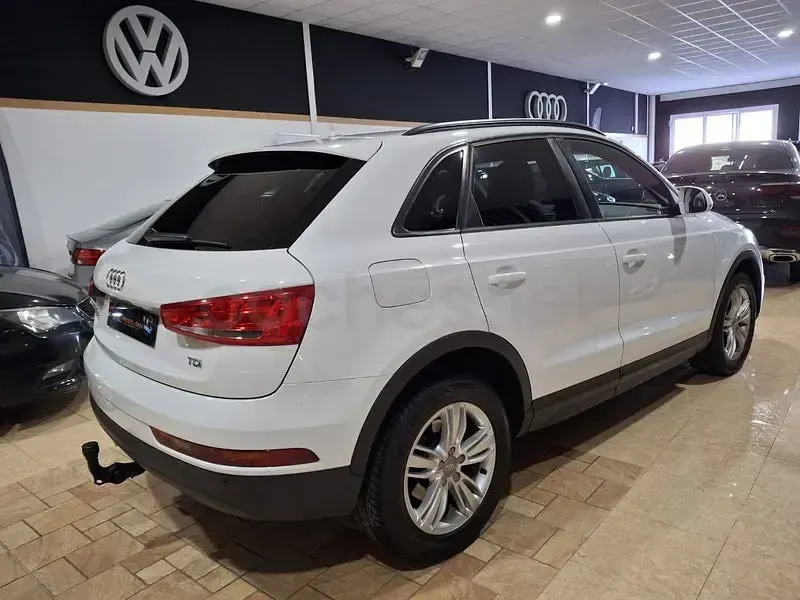 Usado Audi Q3 Attraction 120 CV (88 kW) 2017 Blanco SUV