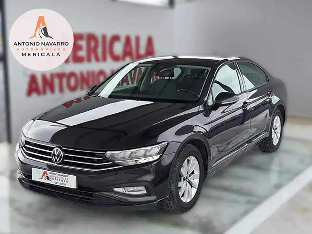 Usado VW Passat Business 150 CV (110 kW) 2021 Negro Berlina