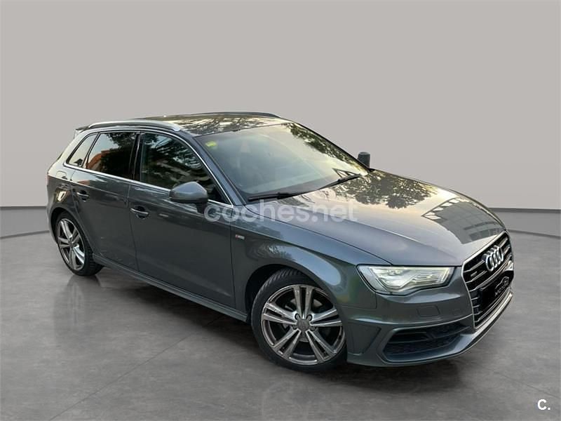Usado Audi A3 S-Line 150 CV (110 kW) 2014 Gris / plata Berlina
