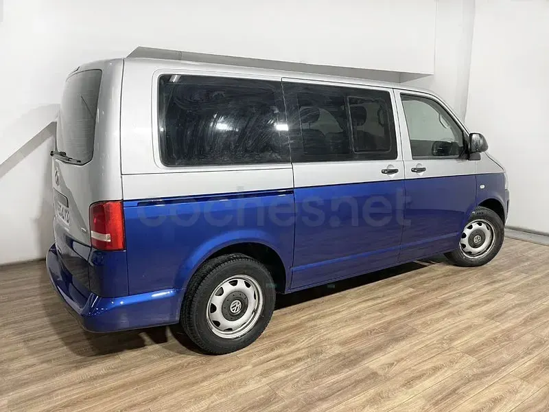 Usado VW Multivan Startline 140 CV (102 kW) 2012 Gris / plata Monovolumen