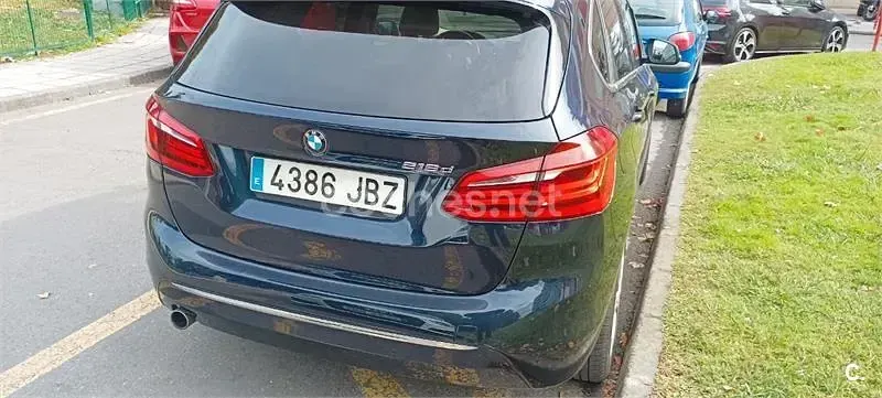 Usado BMW 218 150 CV (110 kW) 2015 Azul Familiar