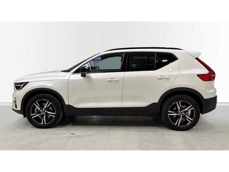 Usado Volvo XC40 Plus 163 CV (119 kW) 2024 Blanco SUV