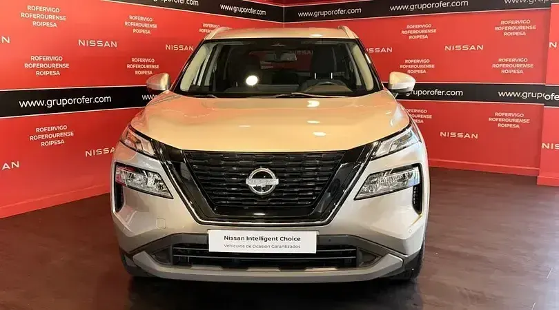 Usado Nissan X-Trail N-Connecta 204 CV (150 kW) 2024 Champagne silver SUV