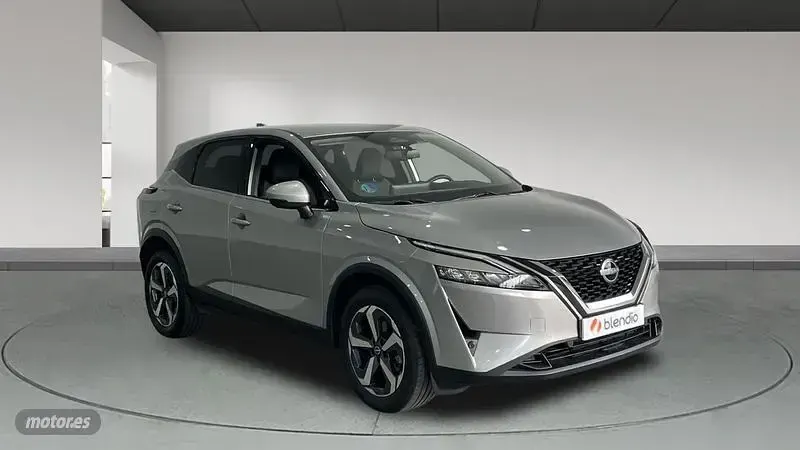 Usado Nissan Qashqai N-Connecta 140 CV (102 kW) 2024 Plateado SUV