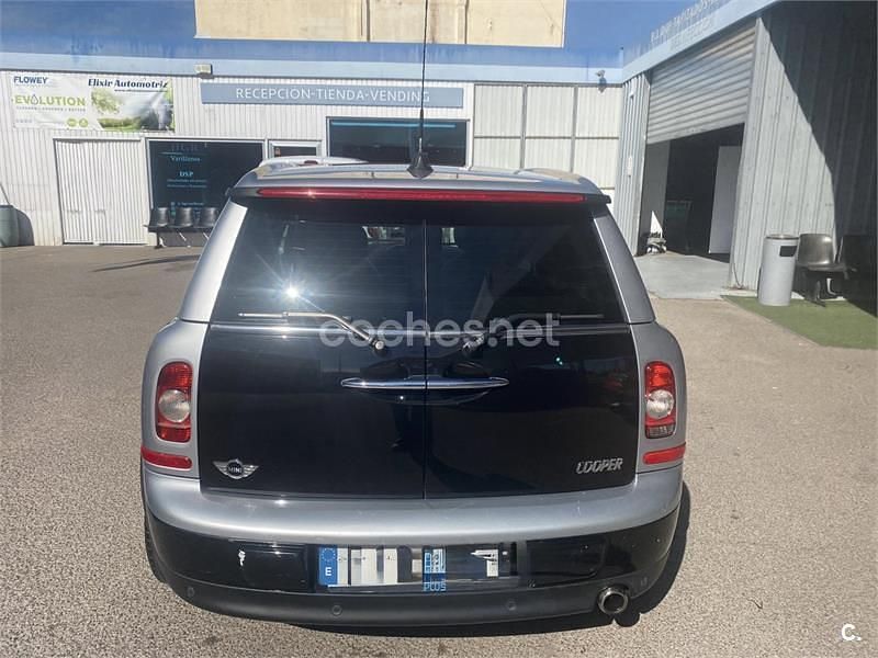 Usado Mini Cooper Clubman 120 CV (88 kW) 2010 Negro Familiar