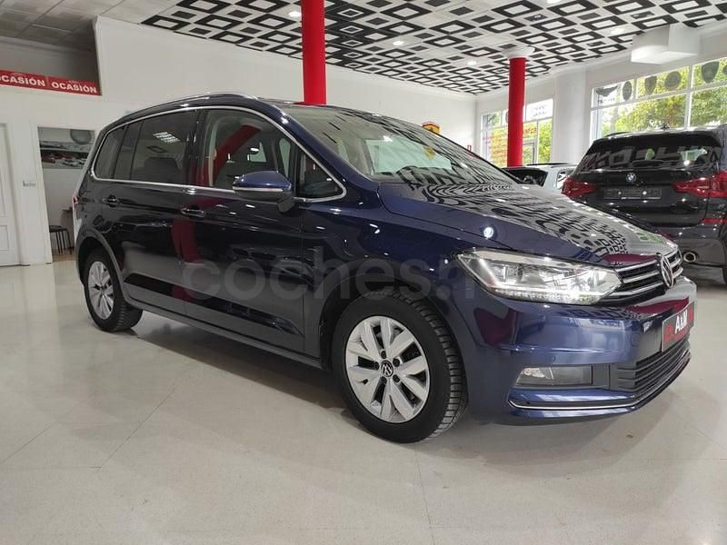 Usado VW Touran Sportline 150 CV (110 kW) 2021 Azul Monovolumen