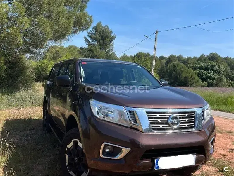 Usado Nissan Navara N-Guard 190 CV (139 kW) 2021 Marrón Pickup/Camioneta