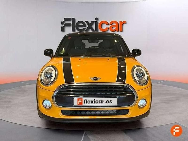Usado Mini Cooper 136 CV (100 kW) 2015 Amarillo Utilitario