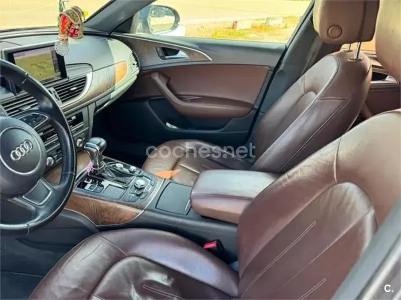 Usado Audi A6 204 CV (150 kW) 2012 Negro Familiar