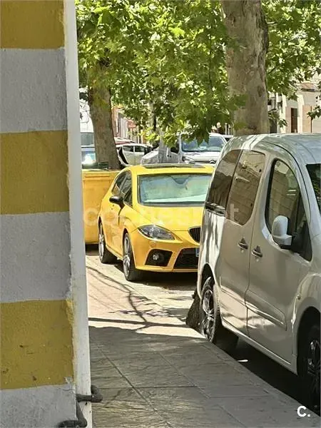 Usado Seat Leon FR 170 CV (125 kW) 2007 Amarillo Utilitario