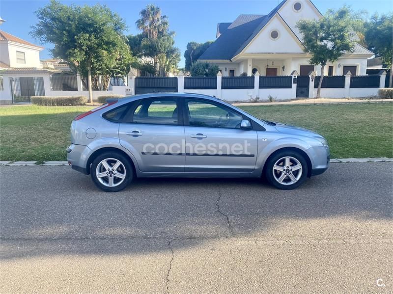 Usado Ford Focus Business Edition 90 CV (66 kW) 2007 Azul Berlina