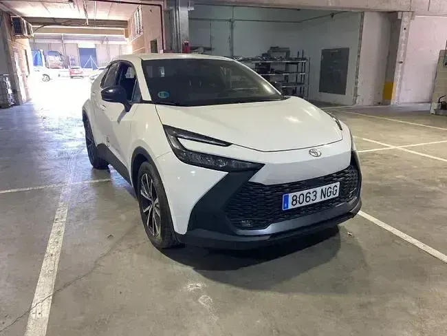 Usado Toyota C-HR Advance 140 CV (102 kW) 2025 Blanco SUV