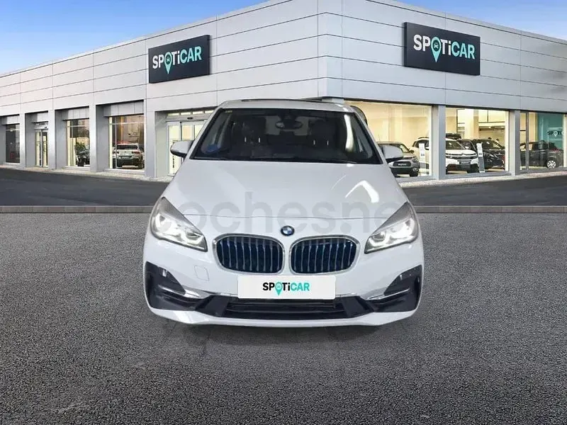 Usado BMW 225 Active Tourer iPerformance 224 CV (164 kW) 2018 Blanco Monovolumen