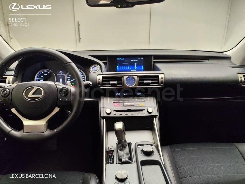 Usado Lexus IS300h Executive Line 223 CV (164 kW) 2015 Blanco Berlina