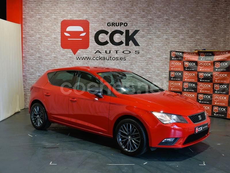 Rojo Usado 2016 Seat Leon CONNECT Berlina | 15.800 € (Caro) - Imagen 1/4