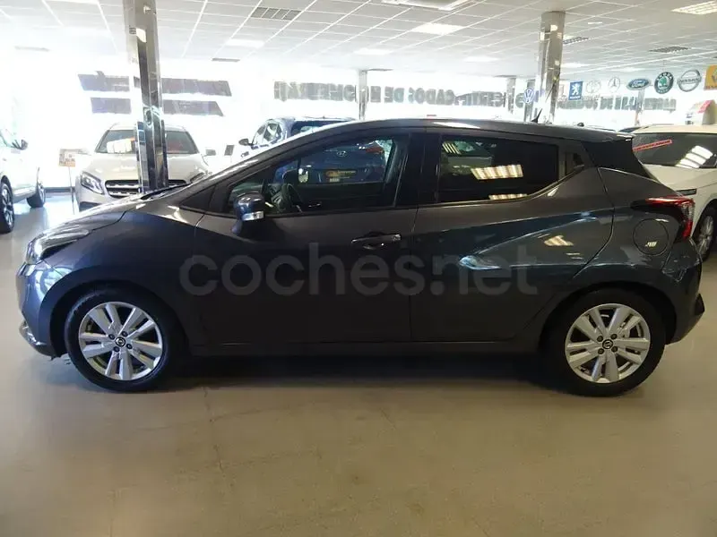 Usado Nissan Micra Acenta 100 CV (73 kW) 2020 Gris / plata Utilitario