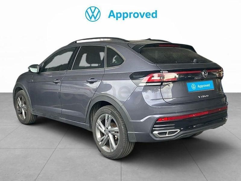 Usado VW Taigo R-line 115 CV (84 kW) 2024 Gris / plata SUV