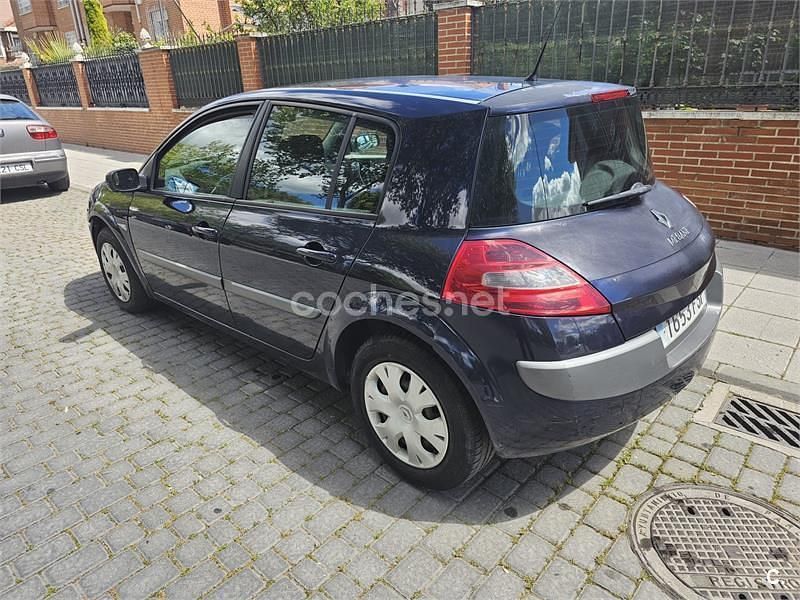 Usado Renault Mégane II Extreme 105 CV (77 kW) 2007 Azul Berlina