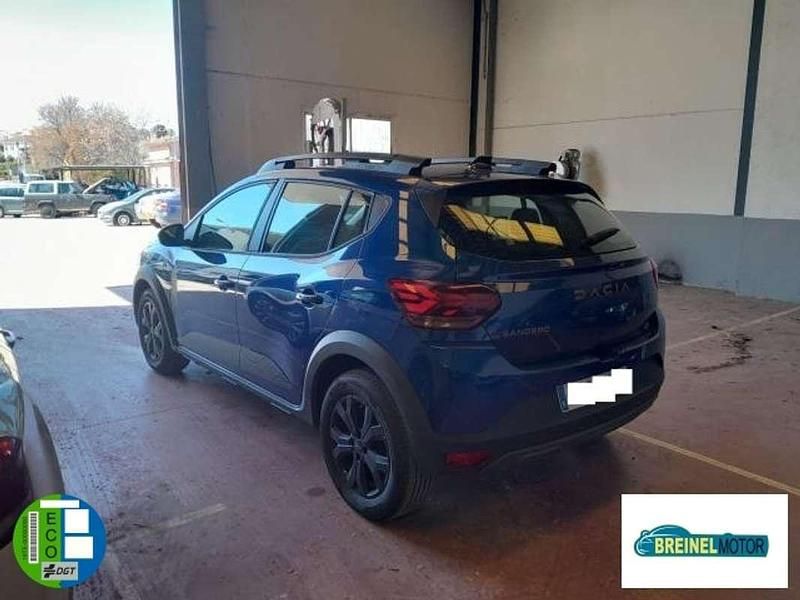 Usado Dacia Sandero Essentiel 101 CV (74 kW) 2025 Azul Utilitario