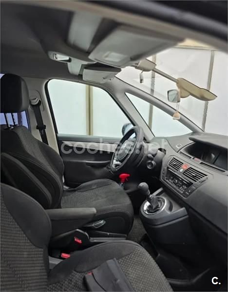 Usado Citroën C4 110 CV (80 kW) 2005 Gris / plata Berlina