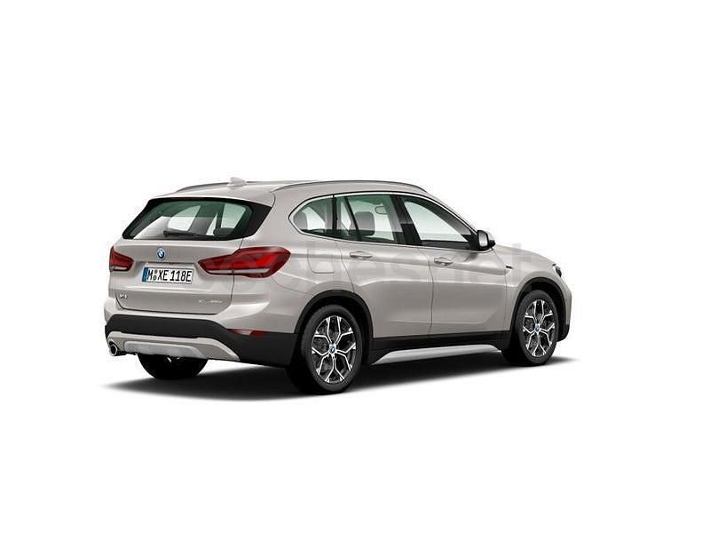 Usado BMW X1 Executive 220 HP (161 kW) 2022 Bege SUV