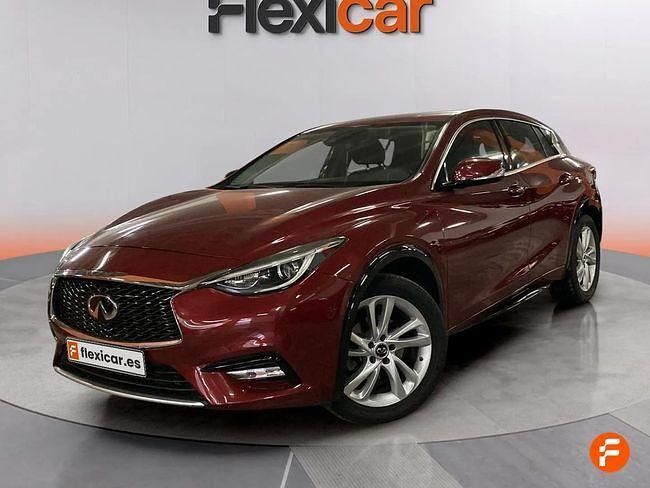 Usado Infiniti Q30 Premium 109 CV (80 kW) 2018 Granate Utilitario