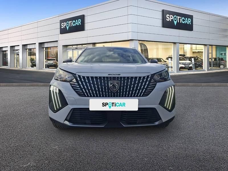 Usado Peugeot 2008 Allure 100 CV (73 kW) 2025 Blanco SUV