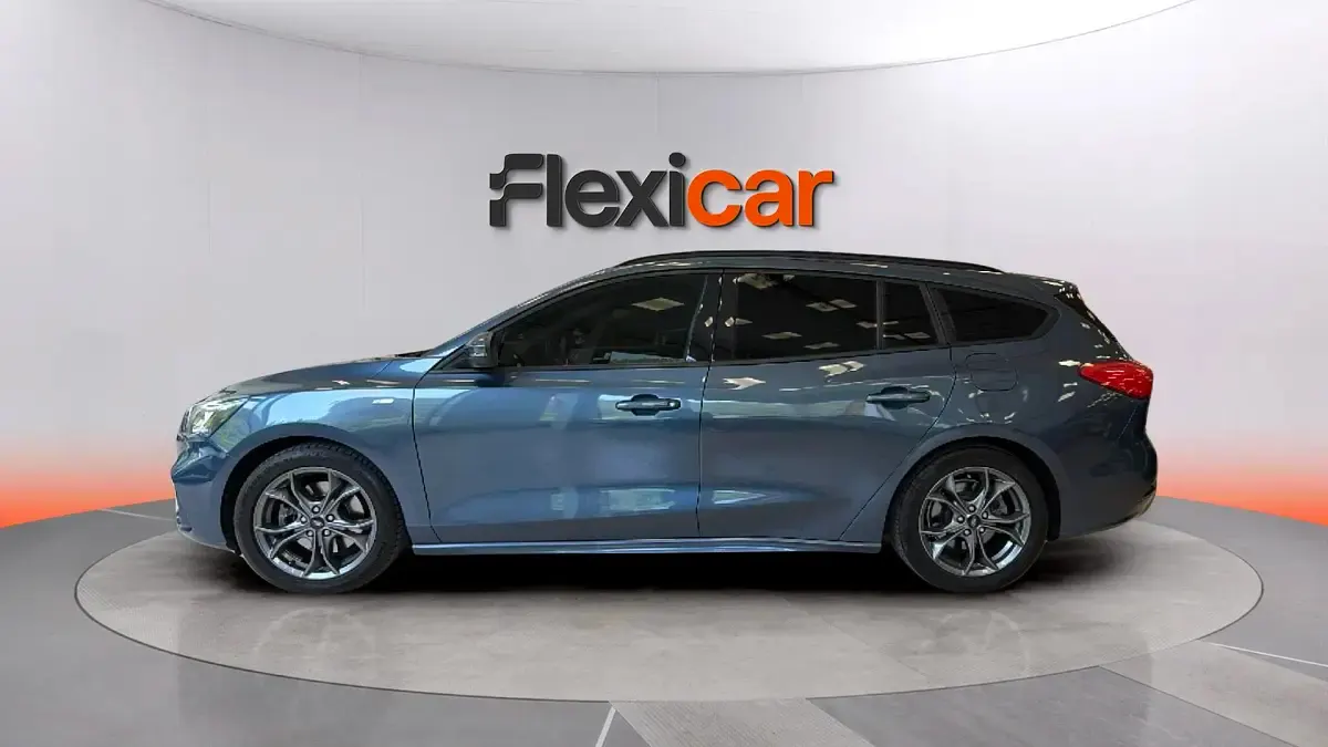 Usado Ford Focus ST-Line 125 CV (91 kW) 2019 Azul Familiar