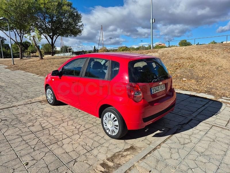 Usado Chevrolet Aveo LS 86 CV (63 kW) 2011 Rojo Berlina