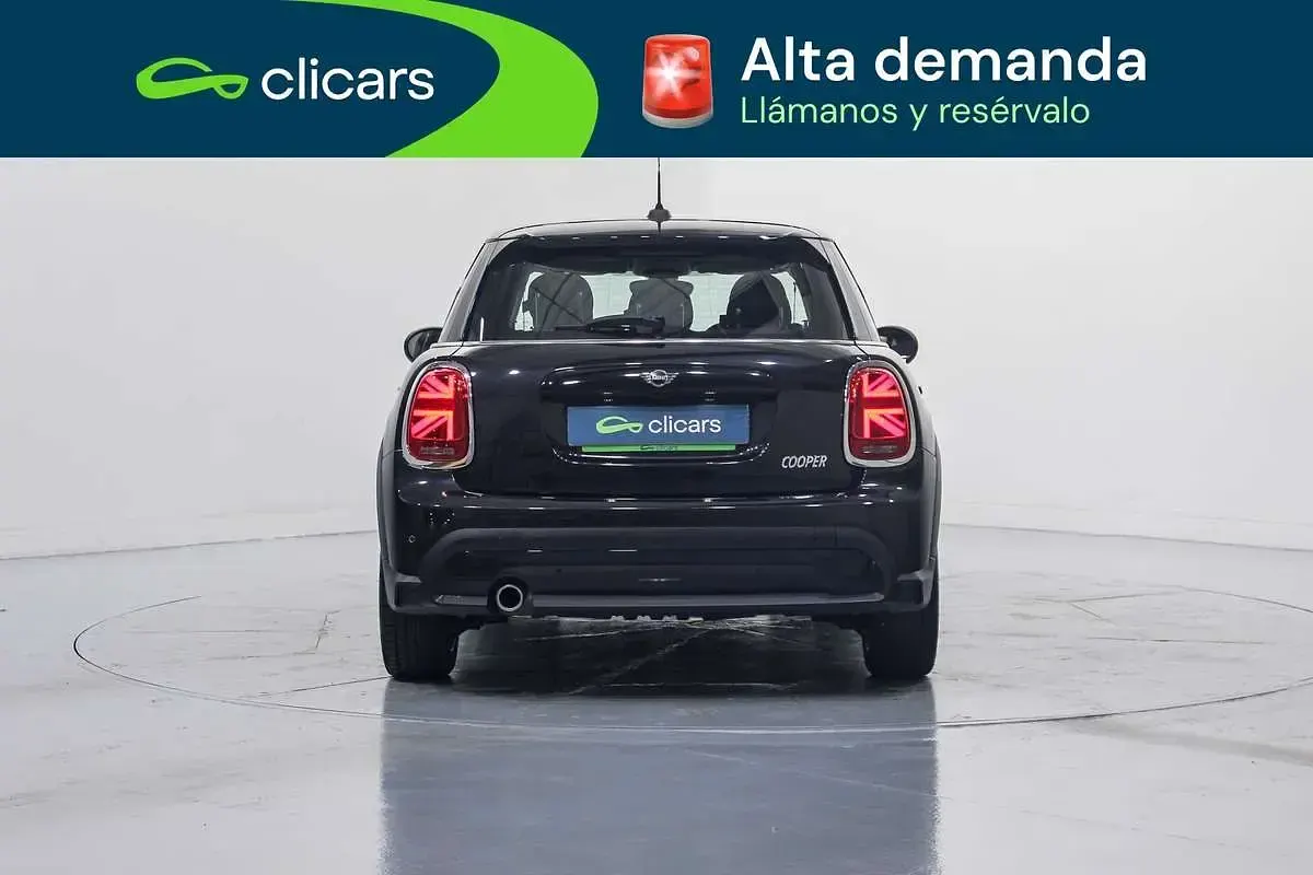 Usado Mini Cooper 136 CV (100 kW) 2023 Negro Utilitario