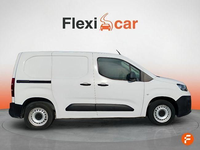 Usado Citroën Berlingo Live 76 CV (55 kW) 2019 Blanco Monovolumen