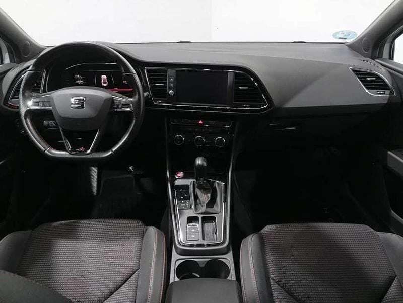 Usado Seat Leon ST FR 150 CV (110 kW) 2020 Blanco Familiar