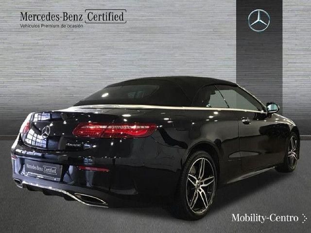 Usado Mercedes E400 AMG line 333 CV (244 kW) 2017 Negro obsidiana Descapotable