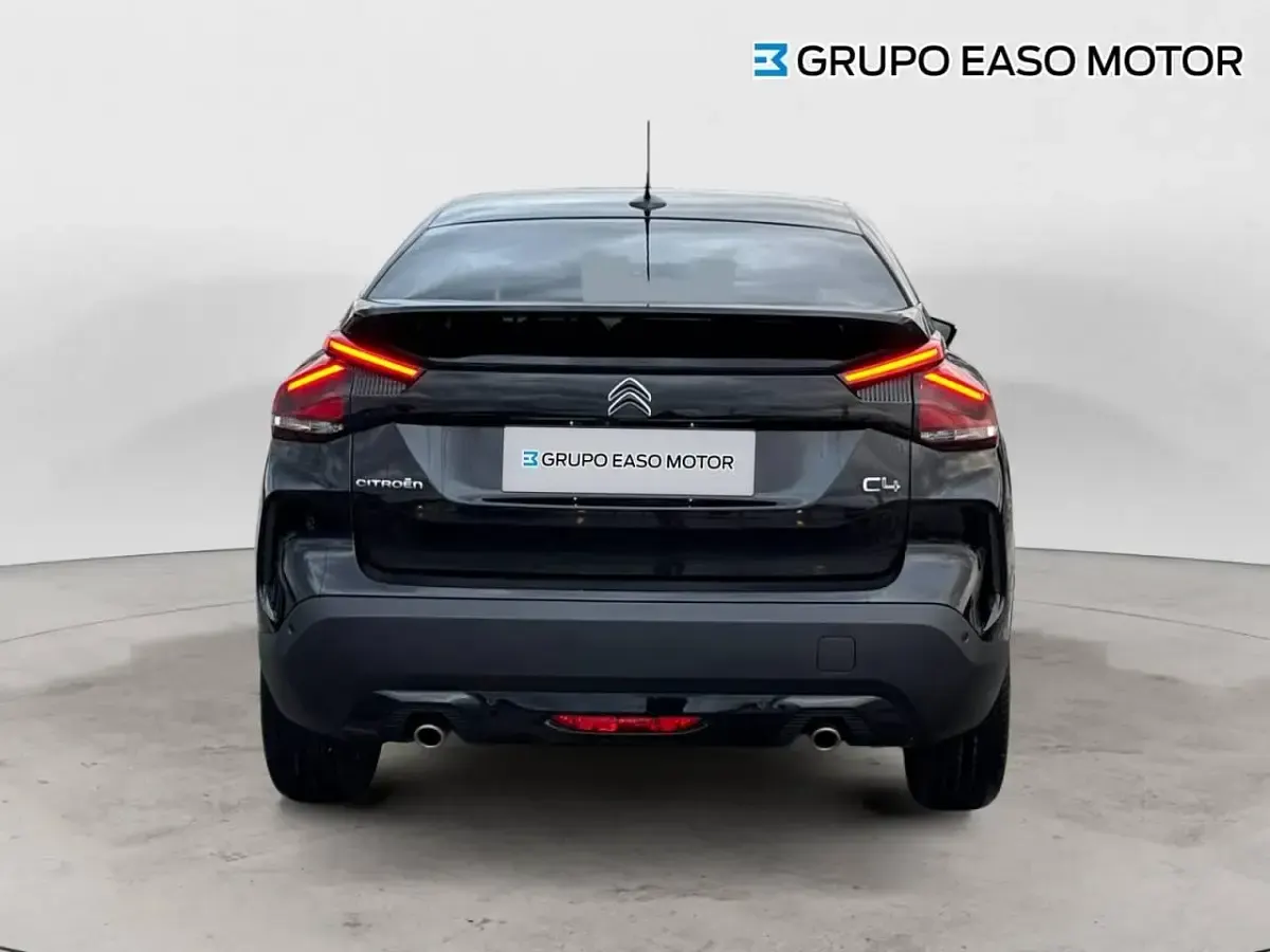 Usado Citroën C4 PureTech 131 CV (96 kW) 2022 Negro Berlina