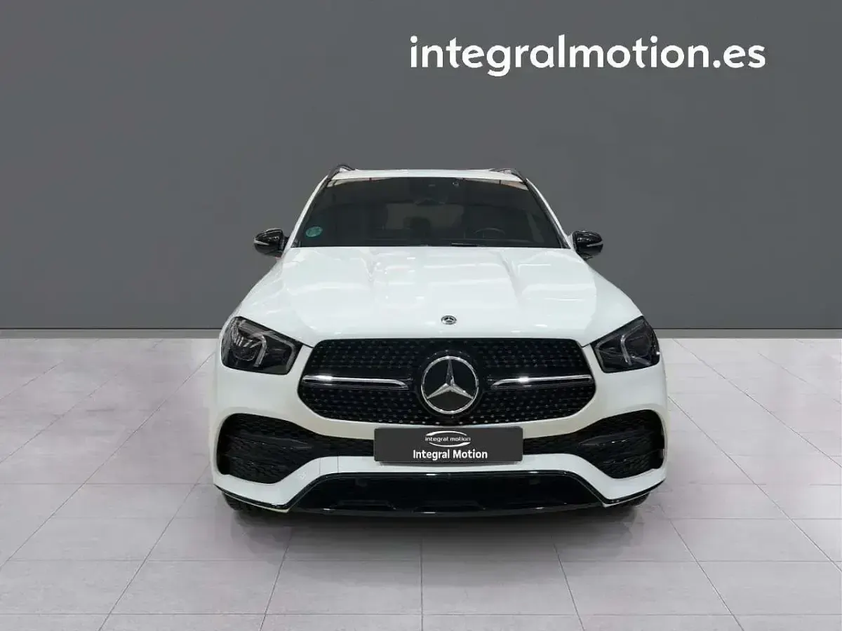 Usado Mercedes GLE300 244 CV (179 kW) 2020 Blanco