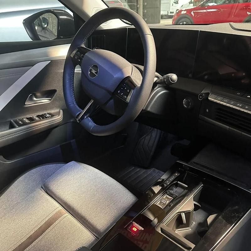 Nuevo Opel Astra Elegance 100 CV (73 kW) 2025 Azul