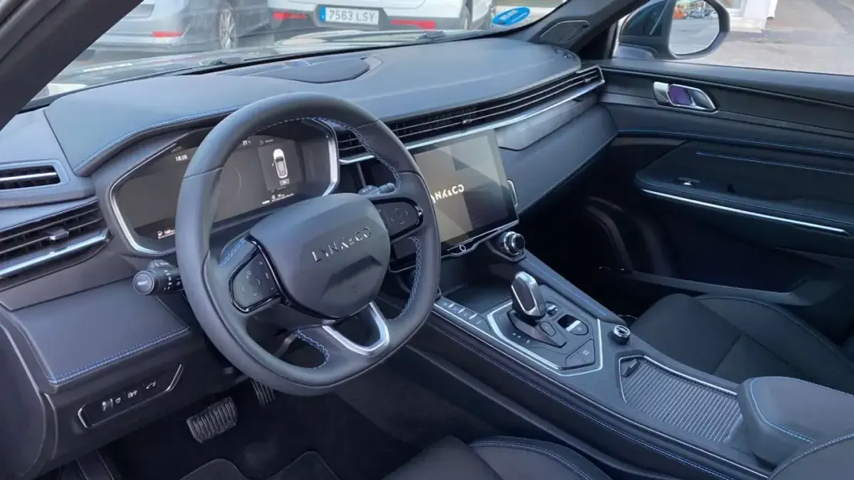 Usado Lynk & Co 01 261 CV (191 kW) 2023 Negro SUV